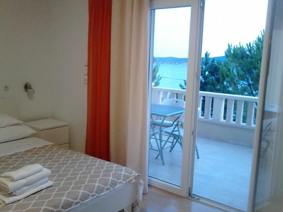Apartmani Sruk Sukosan Exterior photo